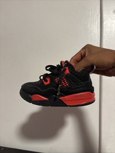 Jordan red thunder sneakers - red,
