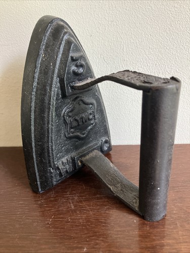 Antique lync sad flat - wc,