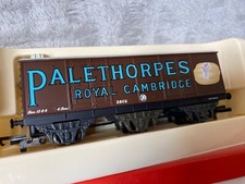 Hornby R6158 6 Wheel Closed