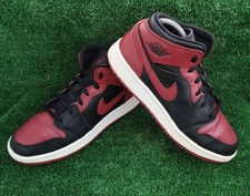 Nike Air Jordan 1 Mid Banned