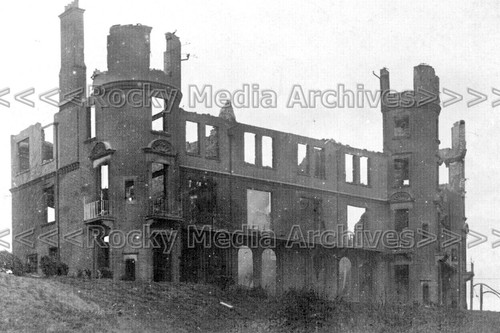 Iyy cliff hotel destroyed - iyy-32,