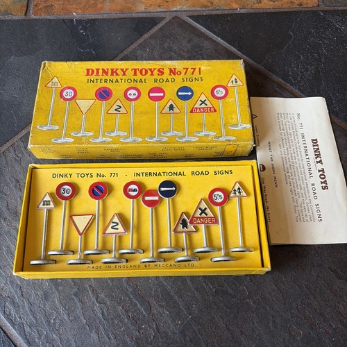 Dinky toys 771 - no,