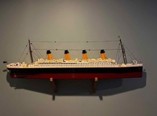 Wall bracket mount for LEGO