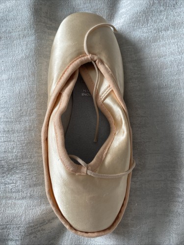 Freed studios pointe shoes - studios,