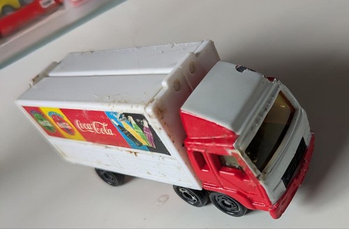 Tomica coca cola truck diecast - cola,