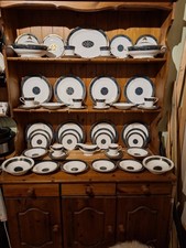 Royal Doulton Carlyle Dinner Service 8 Place settings