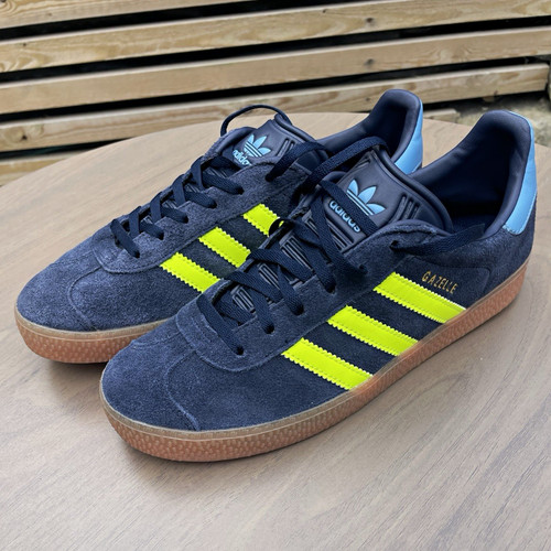Adidas gazelle navy solar - adidas,