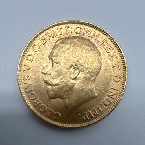 George gold sovereign - v,