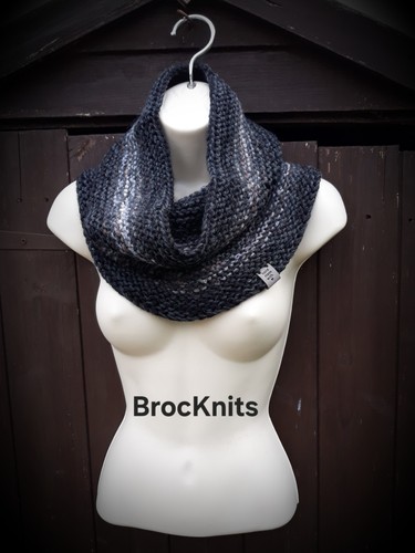 Brocknits hand knitted black - hand,