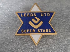 Leeds United FC SC LUFC Coffer Pin Badge Elland Road  Utd White The Rare Hand
