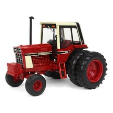 ERTL 1/32 International