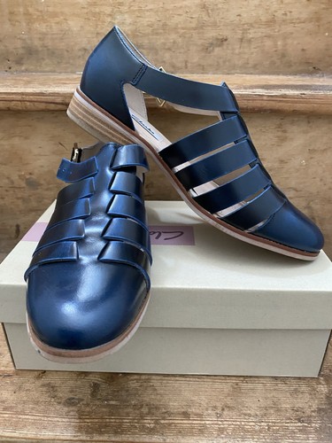 Navy leather bar sandals - navy,