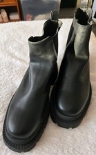 Size 5 Boots. Black Coloured