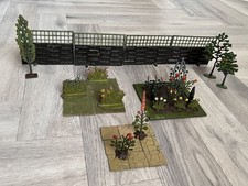 C122: Vintage Britains Lead