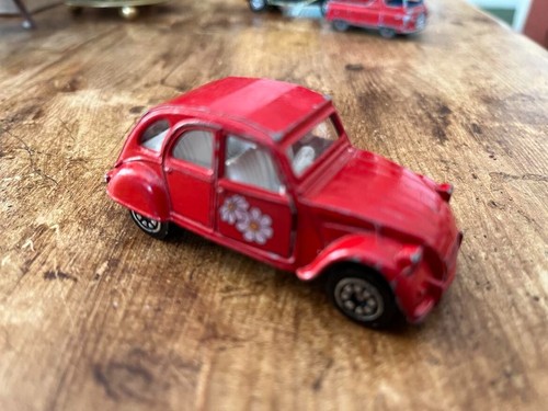 Corgi citroen 2cv6 red - corgi,