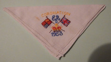 VINTAGE QUEEN ELIZABETH ll CORONATION 1953 LINEN LADIES HANKERCHIEF UNUSED