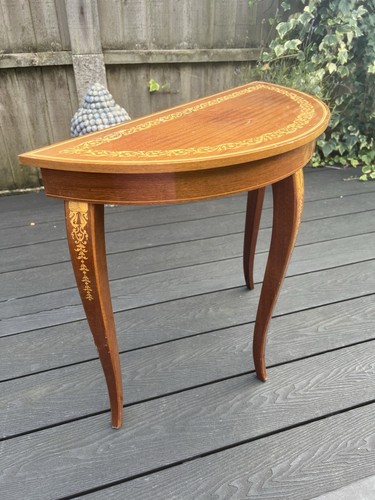 Italian style half moon - italian,