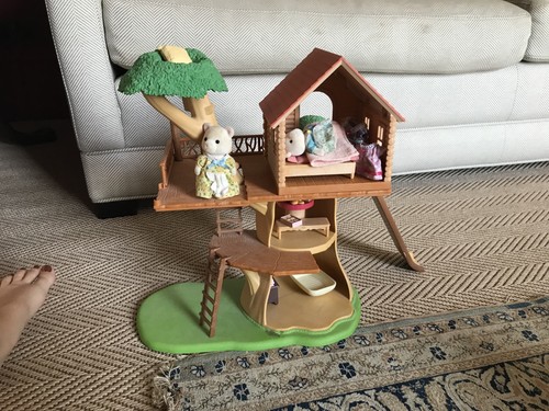 Slyvanian family tree house