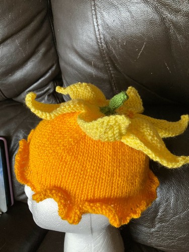 Knitting pattern daffodil tete - daffodil,