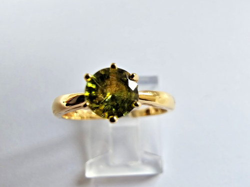 18k gold sphene titanite - gold,