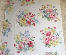 50cm x 100cm W Spring Bouquet