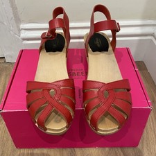Sweedish Hasbeens Red Clog Sandals - EUR 39 - Cross Strap Debutant - Worn Once