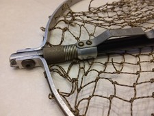 VINTAGE ROUND LANDING NET.
