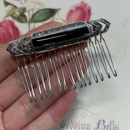 Black silver hair comb art - &,