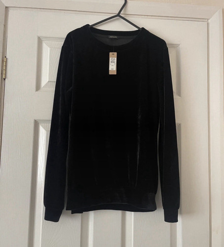 New black velvet top - , with