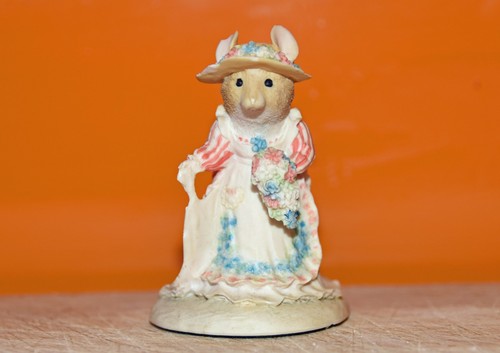 Border fine arts - brambly, hedge