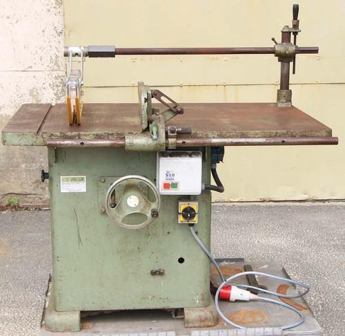 Wadkin table saw - table,