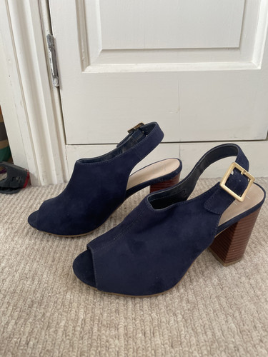 Suede navy and - block, heels