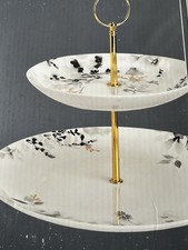 Cake stand