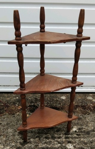 Vintage small whatnot - small,