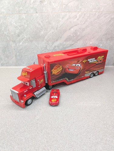 Disney cars mack hauler lorry - mack,