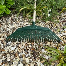 39cm Wide Heavy Duty Plastic Rake Head Lawn Leaf Leaves Garden + 115cm Handle