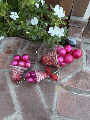 Vintage tiered wire mesh bells - wire,