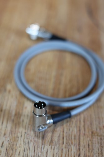 Fender rhodes round pin - fender,