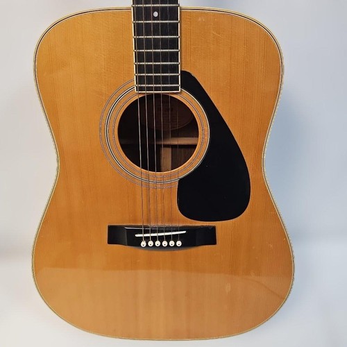 Yamaha 251b acoustic guitar - acoustic,
