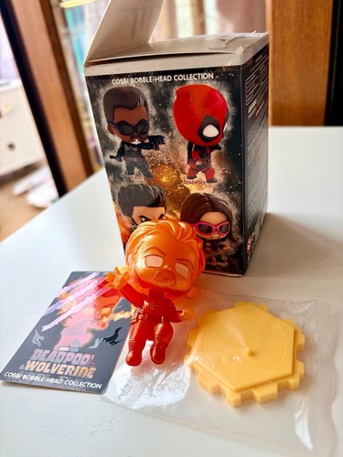 Hot toys cosbi - toys, marvel