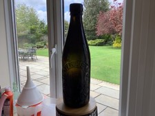 Hawkes & Co Bishops Stortford Brewery 1 pint pictorial advertising beer bottle