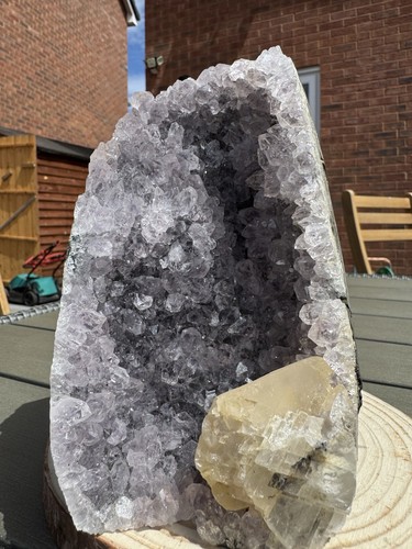 Large amethyst geode - large,