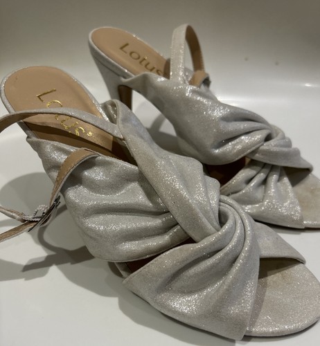 Lotus sandals size - 5, metallic