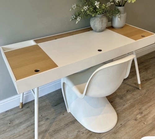 Concept cupertino desk - bo,
