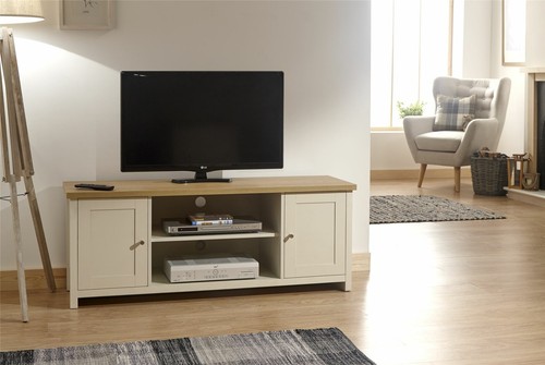 Lancaster living room - large, tv