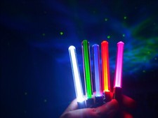 7 COLOURS Pocket Star Wars Light Sabers Jedi Keyring Torch Party LED Gift