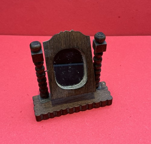 Vintage dolls house elgin - dolls,