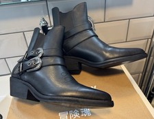 Ladies Stunning Black Leather