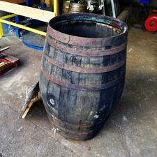 Oak Barrel Ice Bath Wine Whisky/Whiskey Barrels. With Original Lid and Brass Tap