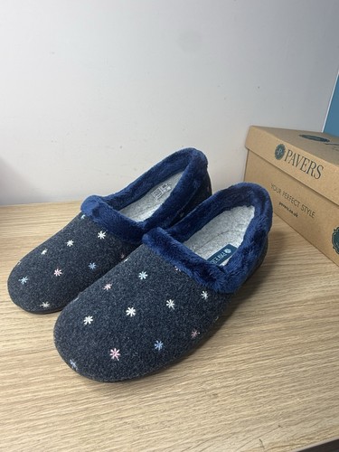 Pavers women star pattern - star,
